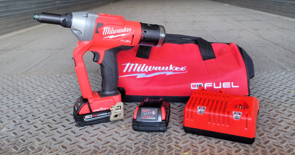 Milwaukee M18 Fuel Blind Rivet Tool