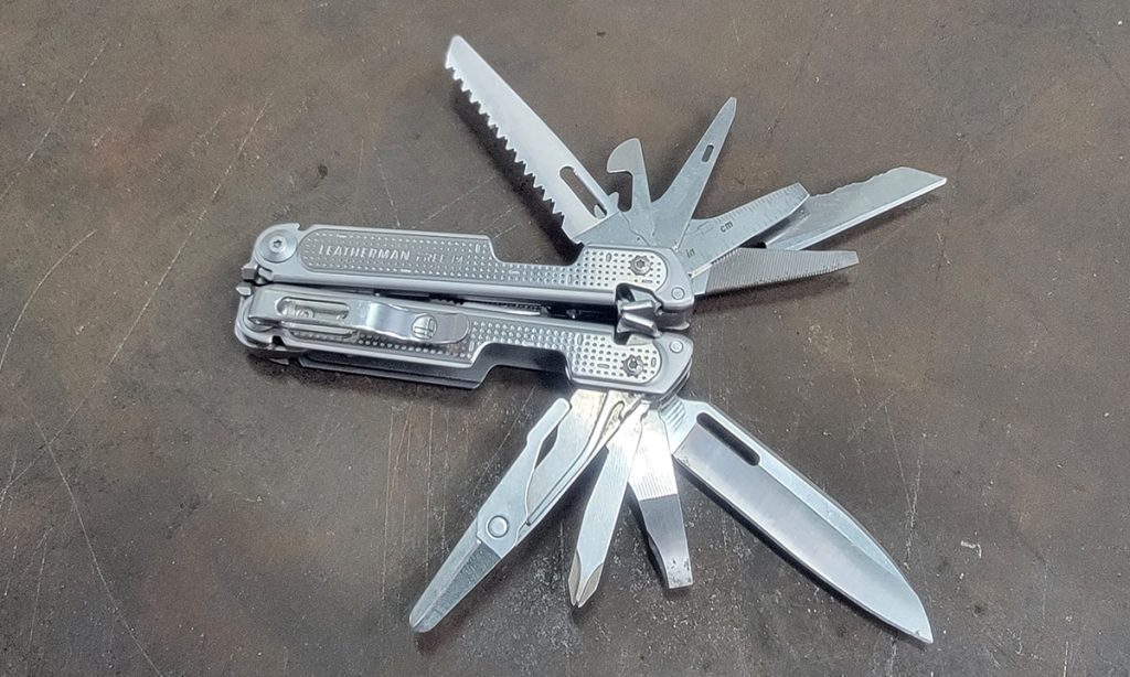 Leatherman Free P4 - Access Tools Without Pliers Deployed