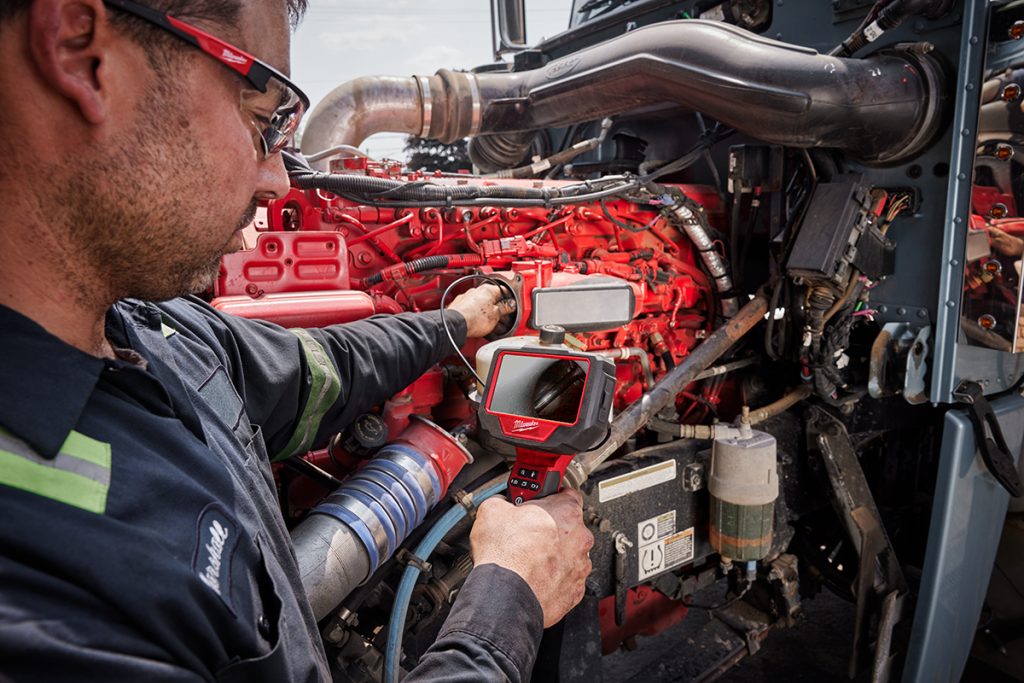 Milwaukee M12 Auto Technician Borescope - Engine Inspection