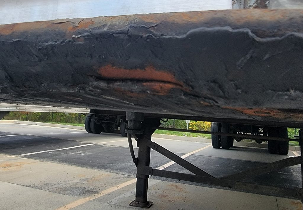 Upper Coupler Crack and Corrosion - Great Dane Dry Van Trailer