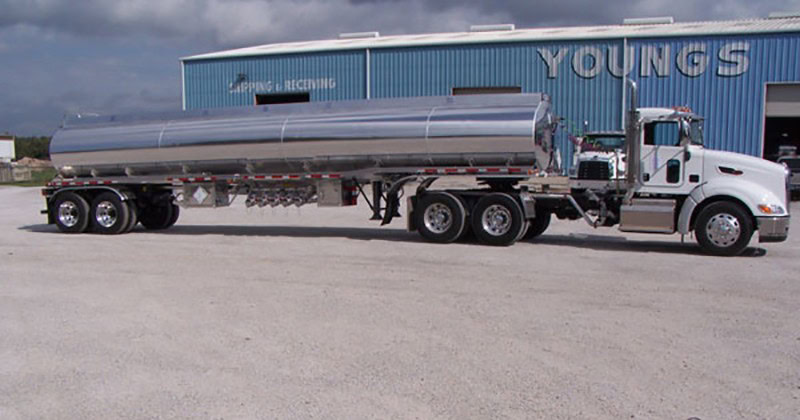 Youngs Tank - Tractor and Tank Trailer